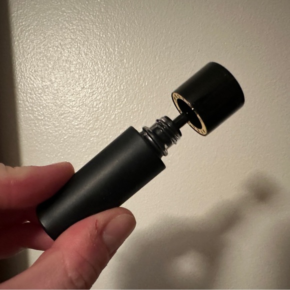 Westman Atelier Squeaky Clean Liquid Lip Balm Ma Puce Raspberry - full size NEW - Picture 2 of 4